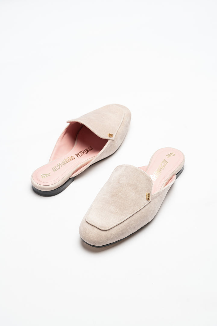PATRICIA MOCCASIN