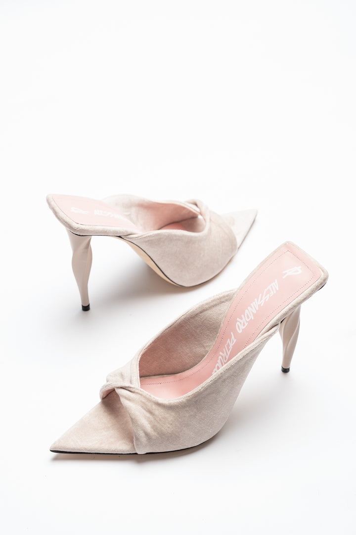 PATRICIA MULE 110