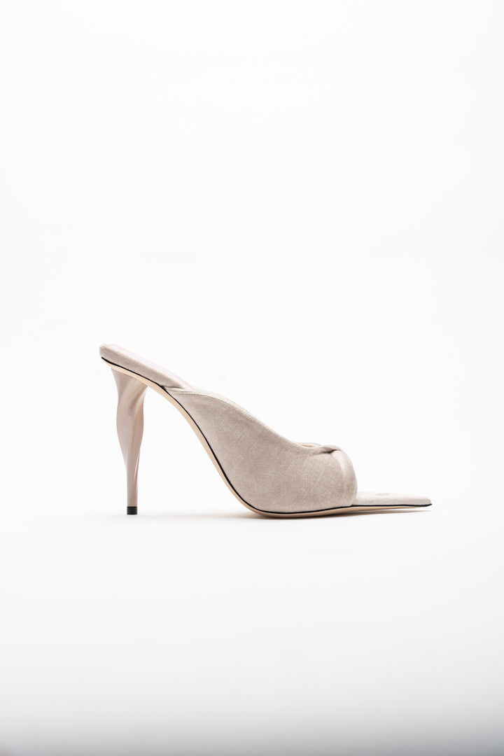 PATRICIA MULE 110