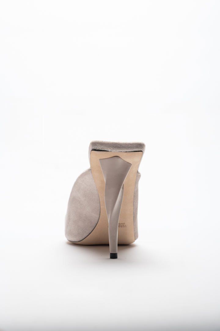 PATRICIA MULE 110